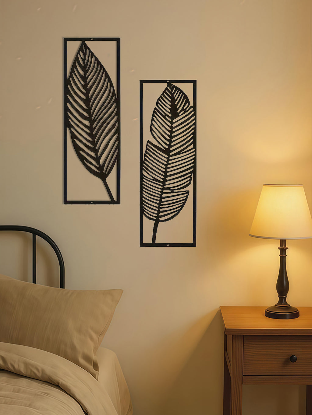 2-Pack Handmade Iron Leaf Wall Art - Rustic Nature-Inspired Home Decor